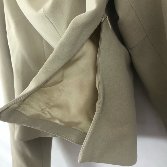 NWT Nanushka Harini Sculpted Sleeve Top‎ Stone Size XL - Picture 7 of 10